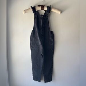 Zara Kids LIKE NEW Black Denim  Ruffled Overall  in Size 4-5 T Girls.